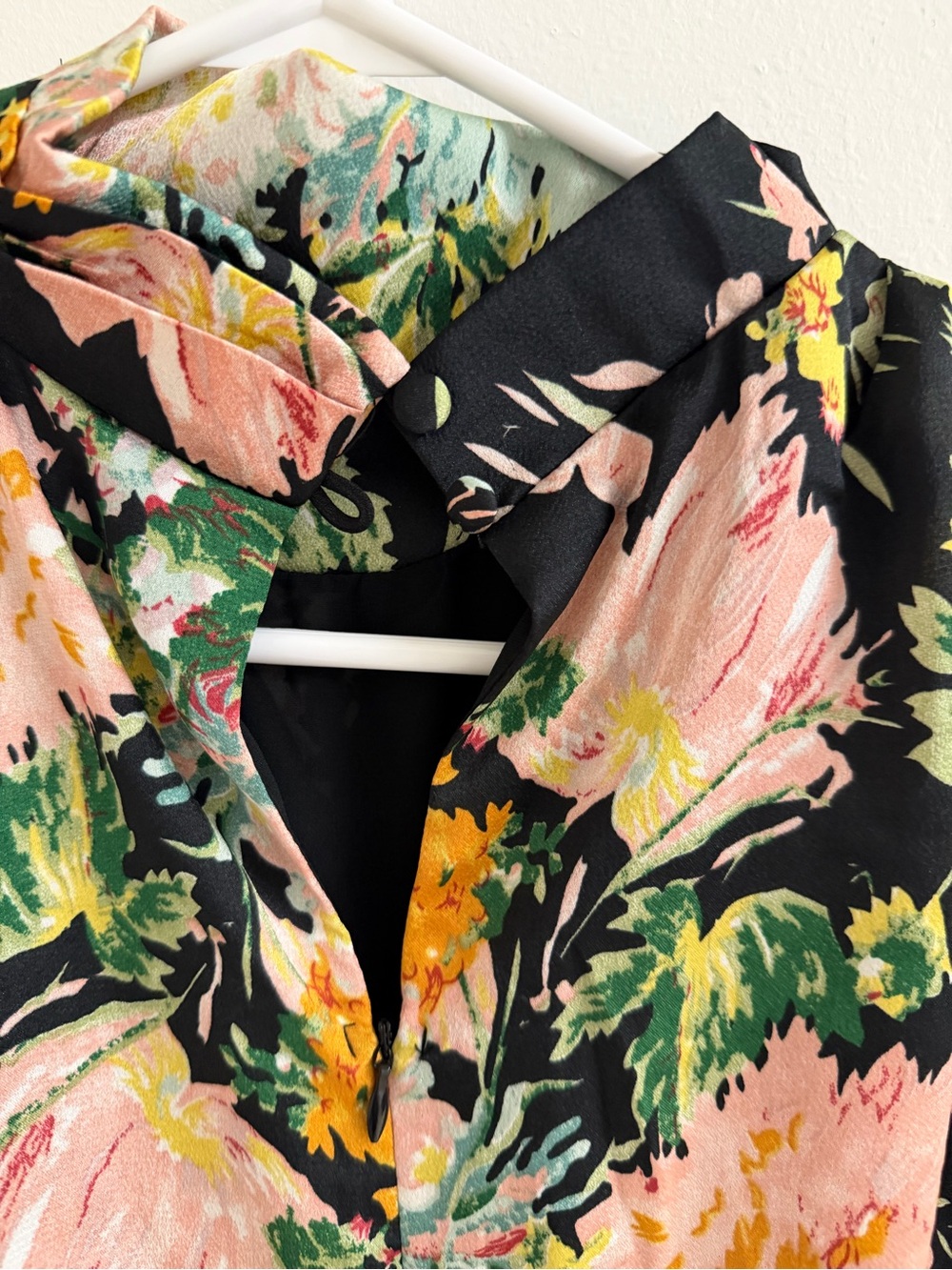 Petal & Pup Anabelle Halter Neck Midi Dress - Picture 7 of 7